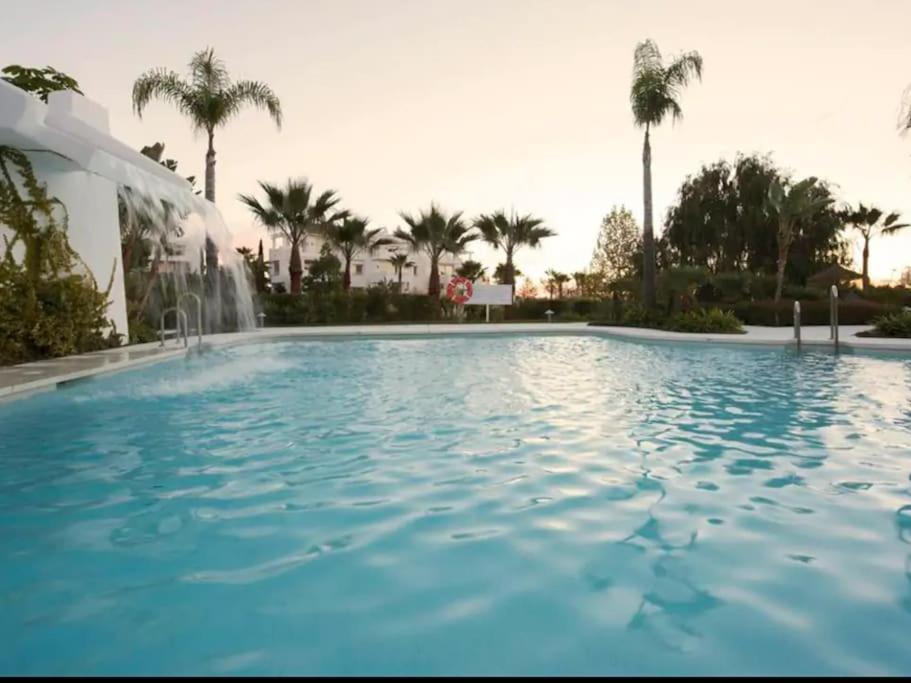 Alcazaba Blue Lagoon 3 Bedroom, Ground Floor Apartment Estepona Exteriör bild