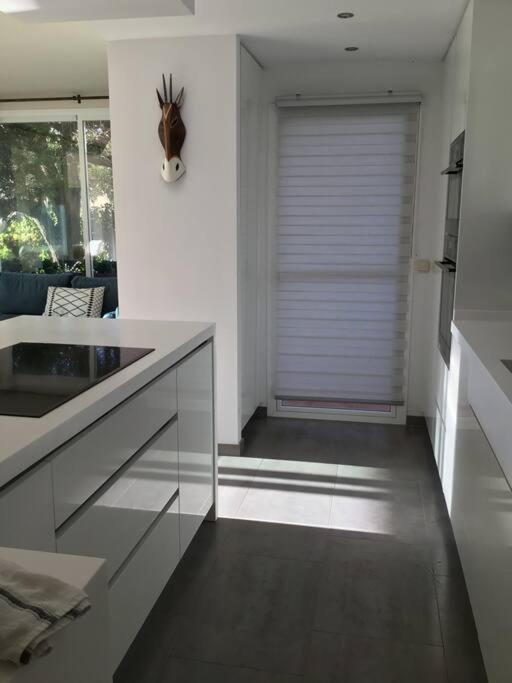 Alcazaba Blue Lagoon 3 Bedroom, Ground Floor Apartment Estepona Exteriör bild