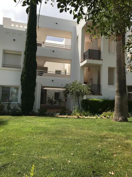 Alcazaba Blue Lagoon 3 Bedroom, Ground Floor Apartment Estepona Exteriör bild