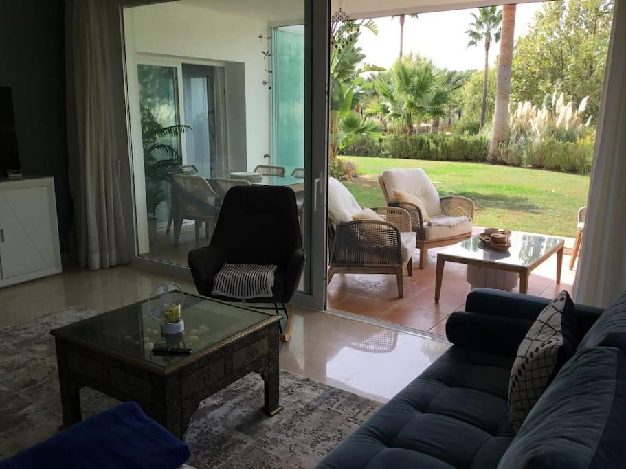 Alcazaba Blue Lagoon 3 Bedroom, Ground Floor Apartment Estepona Exteriör bild