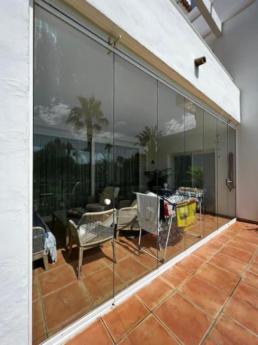 Alcazaba Blue Lagoon 3 Bedroom, Ground Floor Apartment Estepona Exteriör bild