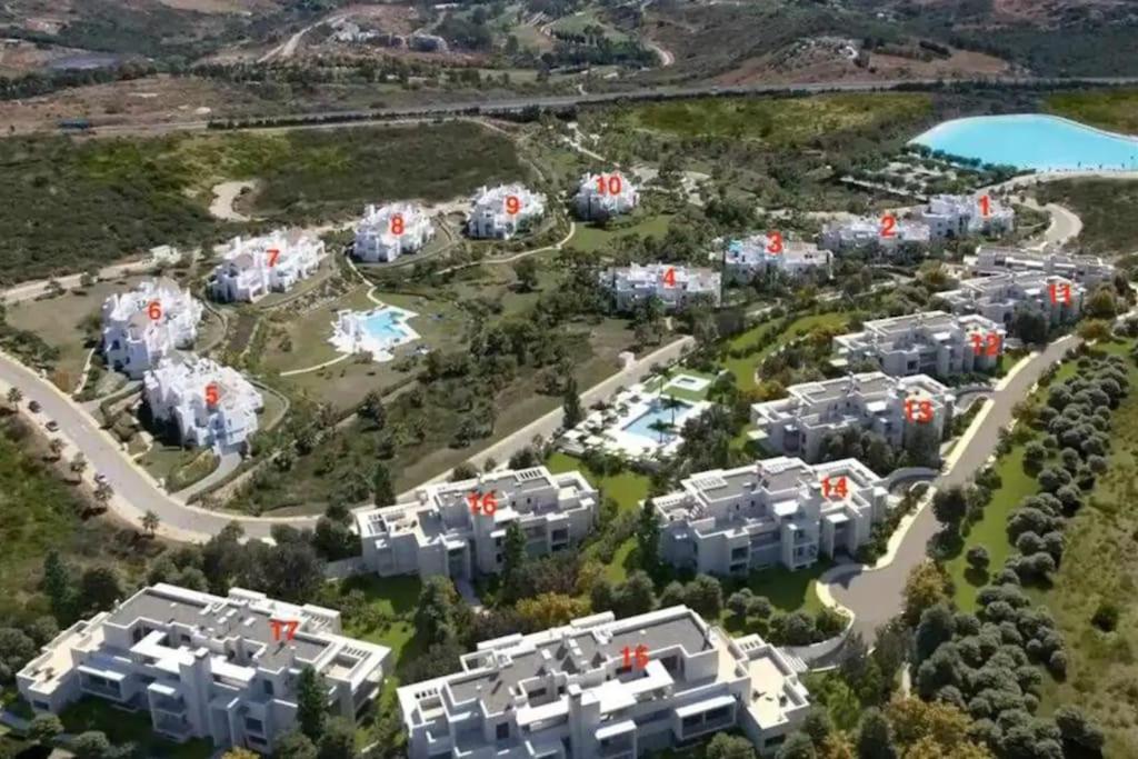 Alcazaba Blue Lagoon 3 Bedroom, Ground Floor Apartment Estepona Exteriör bild